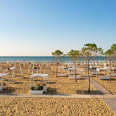Welcoming For Seven Guests In Apartment Bibione